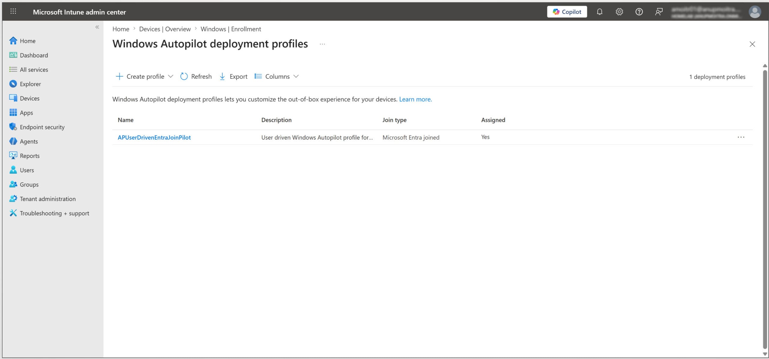 Microsoft Intune admin center showing the Windows Autopilot deployment profile list with a Microsoft Entra joined profile assigned.